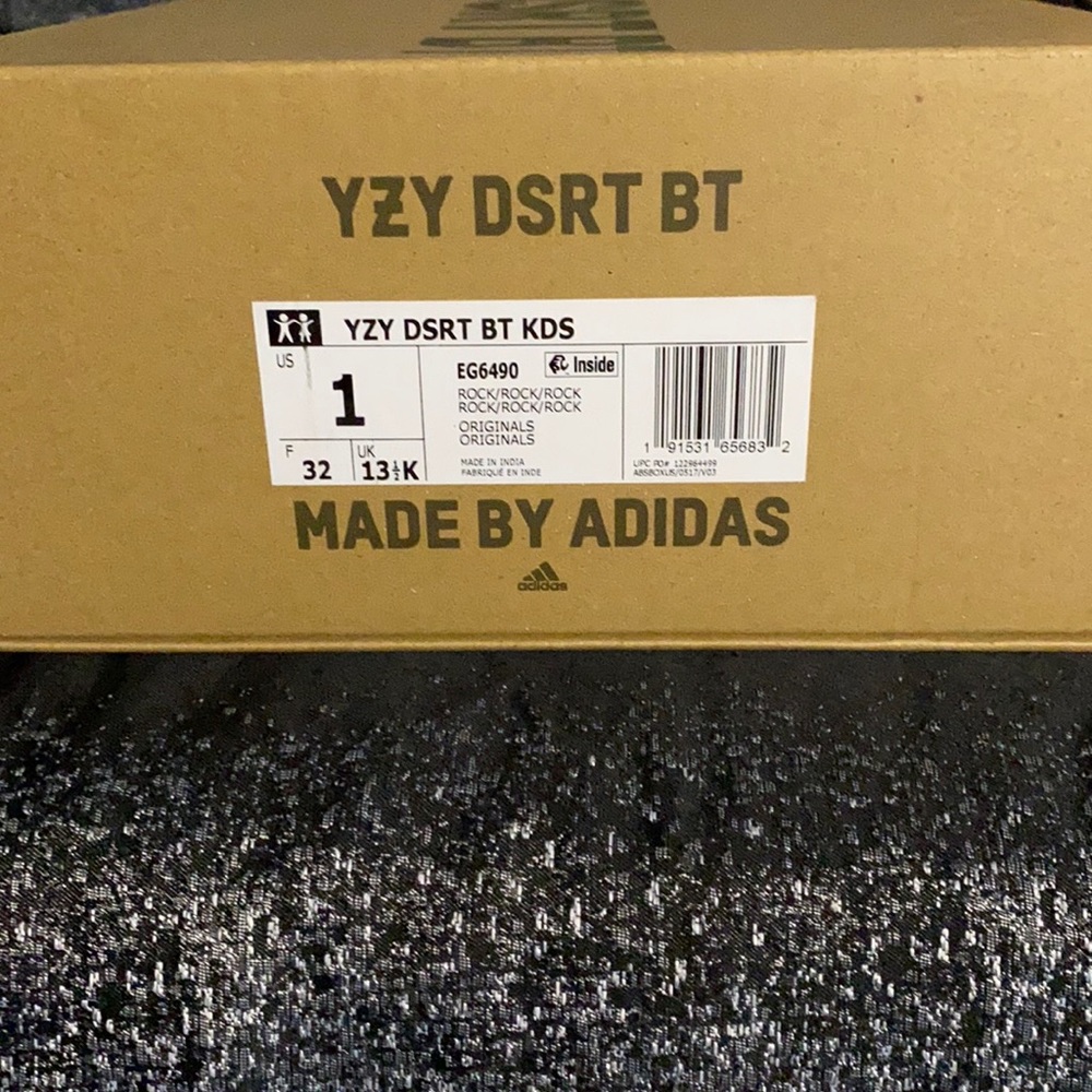 Yeezy DSRT BT KDS tan size 1